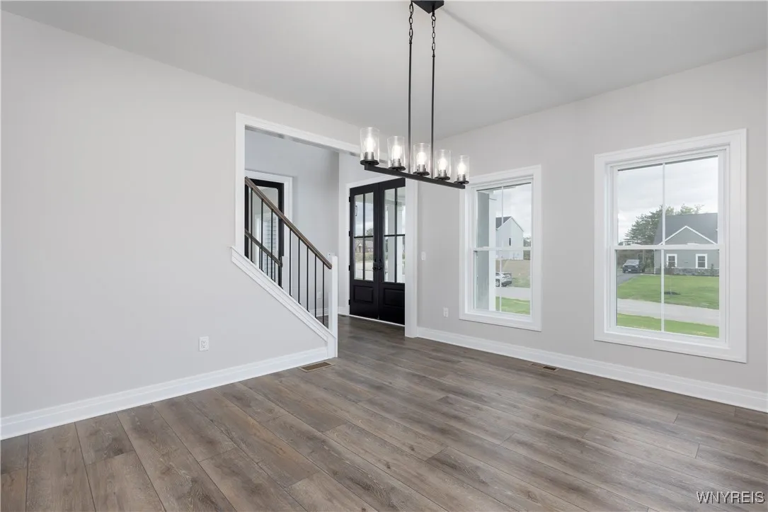 5711 Dorothy Circle, Clarence, New York 14032, Clarence, New York 14032, 4 Bedrooms Bedrooms, 10 Rooms Rooms,2 BathroomsBathrooms,Residential,Closed,5711 Dorothy Circle, Clarence, New York 14032,0,B1548925