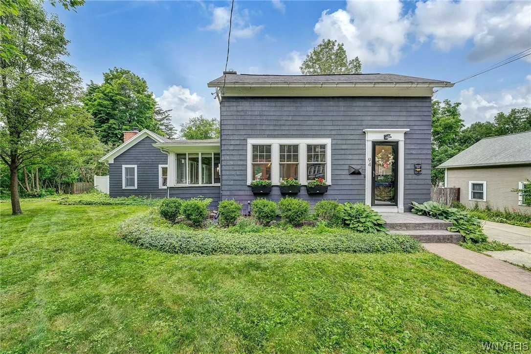 94 North Ellicott Street, Amherst, New York 14221, Amherst, New York 14221, 3 Bedrooms Bedrooms, 8 Rooms Rooms,1 BathroomBathrooms,Residential,Closed,94 North Ellicott Street, Amherst, New York 14221,0,B1548388
