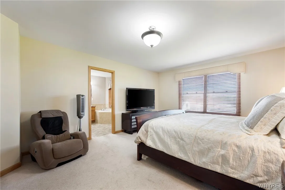 3118 Cloverbank Road, Hamburg, New York 14075, Hamburg, New York 14075, 4 Bedrooms Bedrooms, 10 Rooms Rooms,2 BathroomsBathrooms,Residential,Closed,3118 Cloverbank Road, Hamburg, New York 14075,0,B1549442