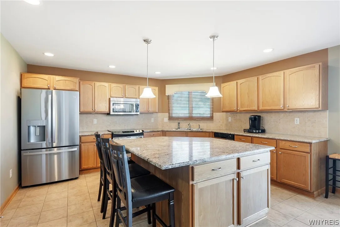 3118 Cloverbank Road, Hamburg, New York 14075, Hamburg, New York 14075, 4 Bedrooms Bedrooms, 10 Rooms Rooms,2 BathroomsBathrooms,Residential,Closed,3118 Cloverbank Road, Hamburg, New York 14075,0,B1549442