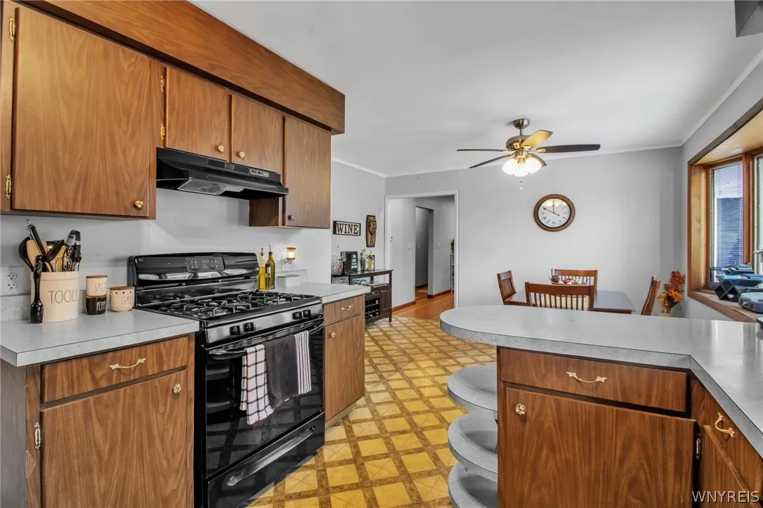4123 Burke Parkway, Hamburg, New York 14219, Hamburg, New York 14219, 4 Bedrooms Bedrooms, 6 Rooms Rooms,2 BathroomsBathrooms,Residential,Closed,4123 Burke Parkway, Hamburg, New York 14219,0,B1549335