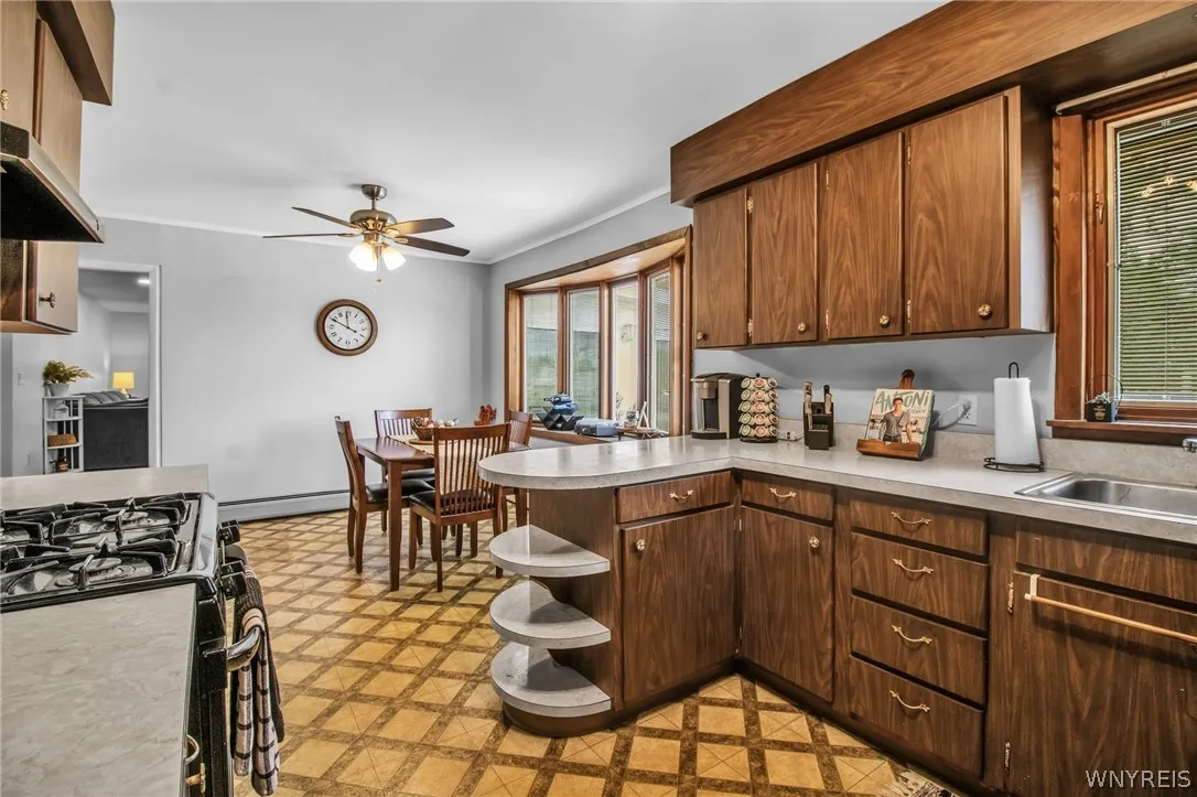 4123 Burke Parkway, Hamburg, New York 14219, Hamburg, New York 14219, 4 Bedrooms Bedrooms, 6 Rooms Rooms,2 BathroomsBathrooms,Residential,Closed,4123 Burke Parkway, Hamburg, New York 14219,0,B1549335