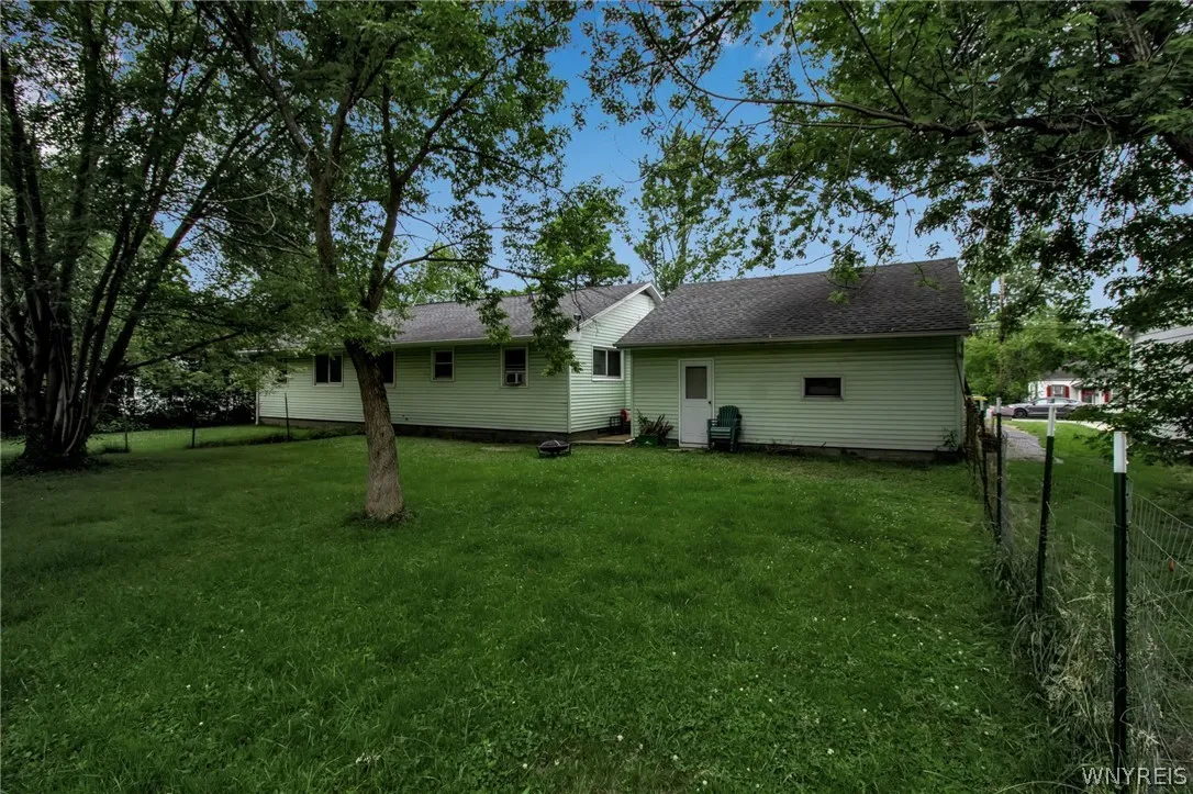 4123 Burke Parkway, Hamburg, New York 14219, Hamburg, New York 14219, 4 Bedrooms Bedrooms, 6 Rooms Rooms,2 BathroomsBathrooms,Residential,Closed,4123 Burke Parkway, Hamburg, New York 14219,0,B1549335
