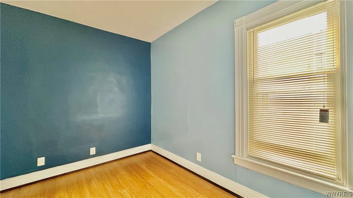 637 West Avenue, Buffalo, New York 14213, Buffalo, New York 14213, 8 Bedrooms Bedrooms, ,4 BathroomsBathrooms,Residential,Closed,637 West Avenue, Buffalo, New York 14213,0,B1549576