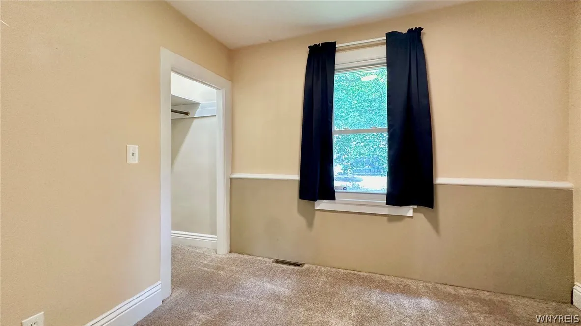 637 West Avenue, Buffalo, New York 14213, Buffalo, New York 14213, 8 Bedrooms Bedrooms, ,4 BathroomsBathrooms,Residential,Closed,637 West Avenue, Buffalo, New York 14213,0,B1549576