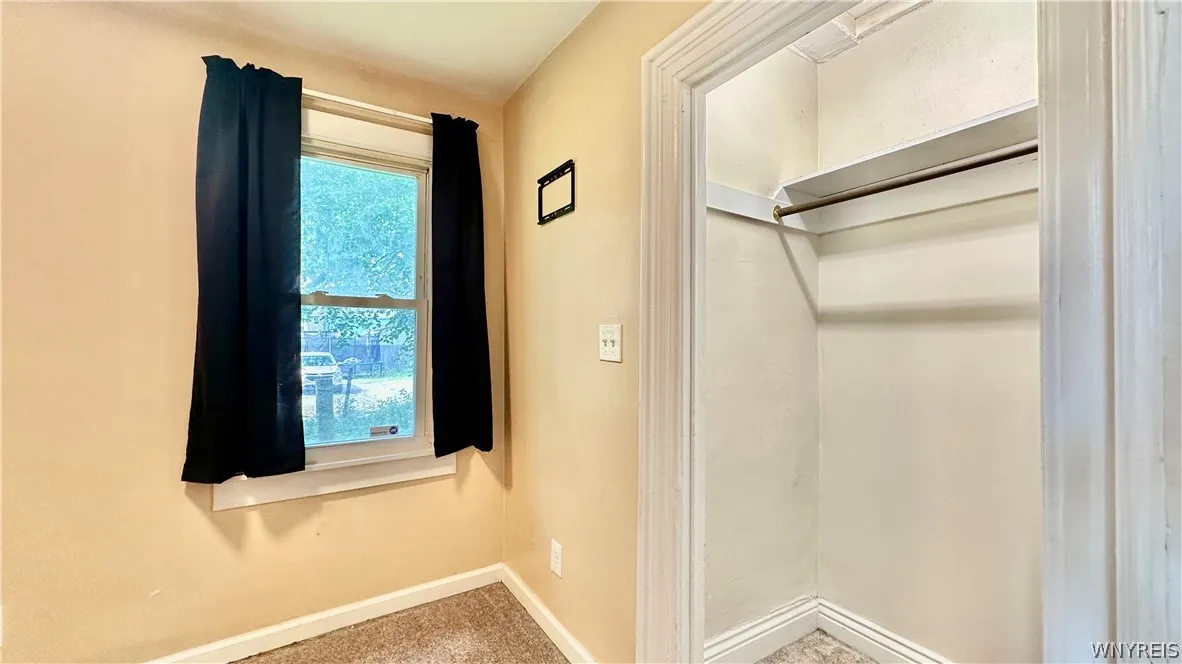 637 West Avenue, Buffalo, New York 14213, Buffalo, New York 14213, 8 Bedrooms Bedrooms, ,4 BathroomsBathrooms,Residential,Closed,637 West Avenue, Buffalo, New York 14213,0,B1549576