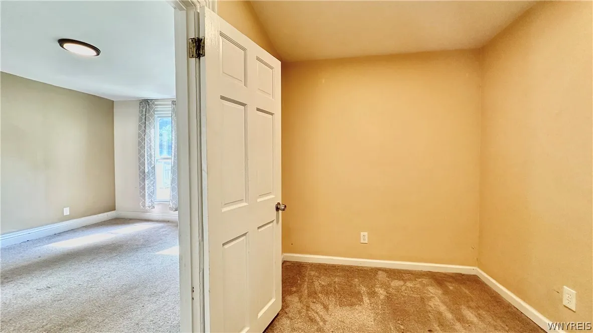 637 West Avenue, Buffalo, New York 14213, Buffalo, New York 14213, 8 Bedrooms Bedrooms, ,4 BathroomsBathrooms,Residential,Closed,637 West Avenue, Buffalo, New York 14213,0,B1549576