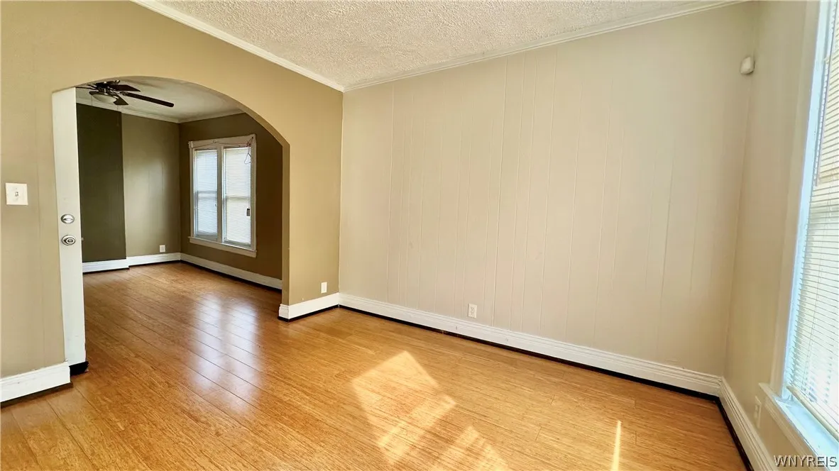 637 West Avenue, Buffalo, New York 14213, Buffalo, New York 14213, 8 Bedrooms Bedrooms, ,4 BathroomsBathrooms,Residential,Closed,637 West Avenue, Buffalo, New York 14213,0,B1549576