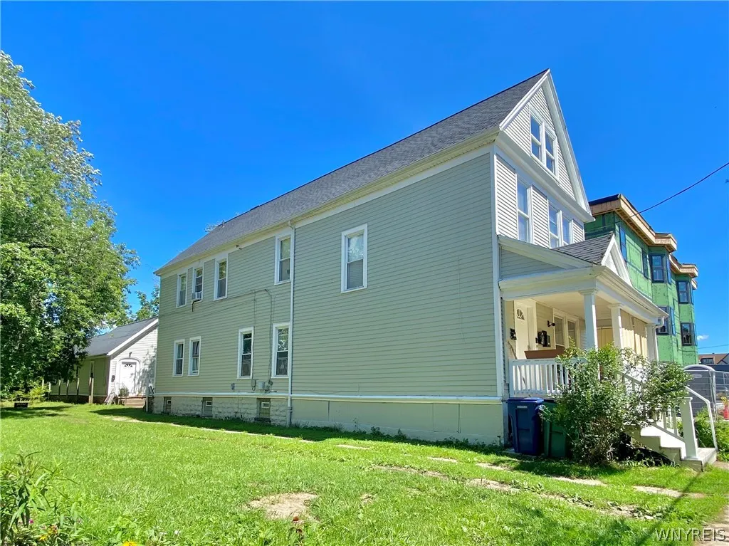 637 West Avenue, Buffalo, New York 14213, Buffalo, New York 14213, 8 Bedrooms Bedrooms, ,4 BathroomsBathrooms,Residential,Closed,637 West Avenue, Buffalo, New York 14213,0,B1549576