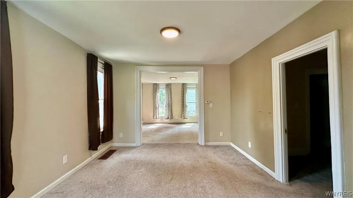 637 West Avenue, Buffalo, New York 14213, Buffalo, New York 14213, 8 Bedrooms Bedrooms, ,4 BathroomsBathrooms,Residential,Closed,637 West Avenue, Buffalo, New York 14213,0,B1549576