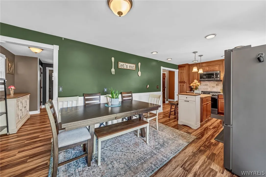 3653 Sowles Road, Hamburg, New York 14075, Hamburg, New York 14075, 4 Bedrooms Bedrooms, 7 Rooms Rooms,2 BathroomsBathrooms,Residential,Closed,3653 Sowles Road, Hamburg, New York 14075,0,B1549582