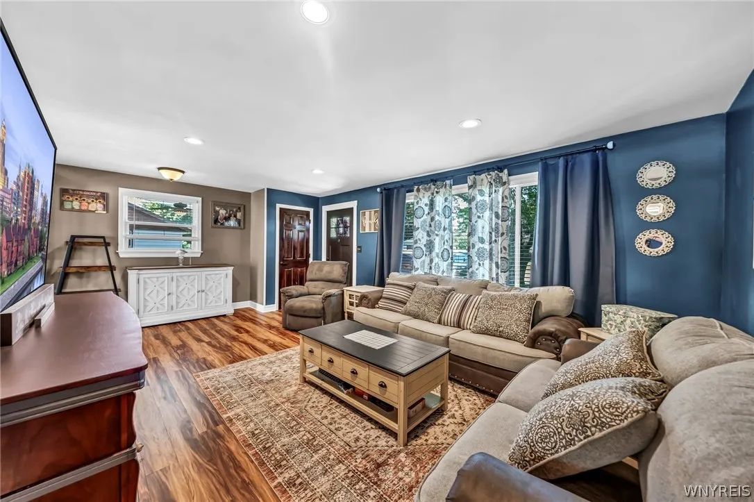 3653 Sowles Road, Hamburg, New York 14075, Hamburg, New York 14075, 4 Bedrooms Bedrooms, 7 Rooms Rooms,2 BathroomsBathrooms,Residential,Closed,3653 Sowles Road, Hamburg, New York 14075,0,B1549582