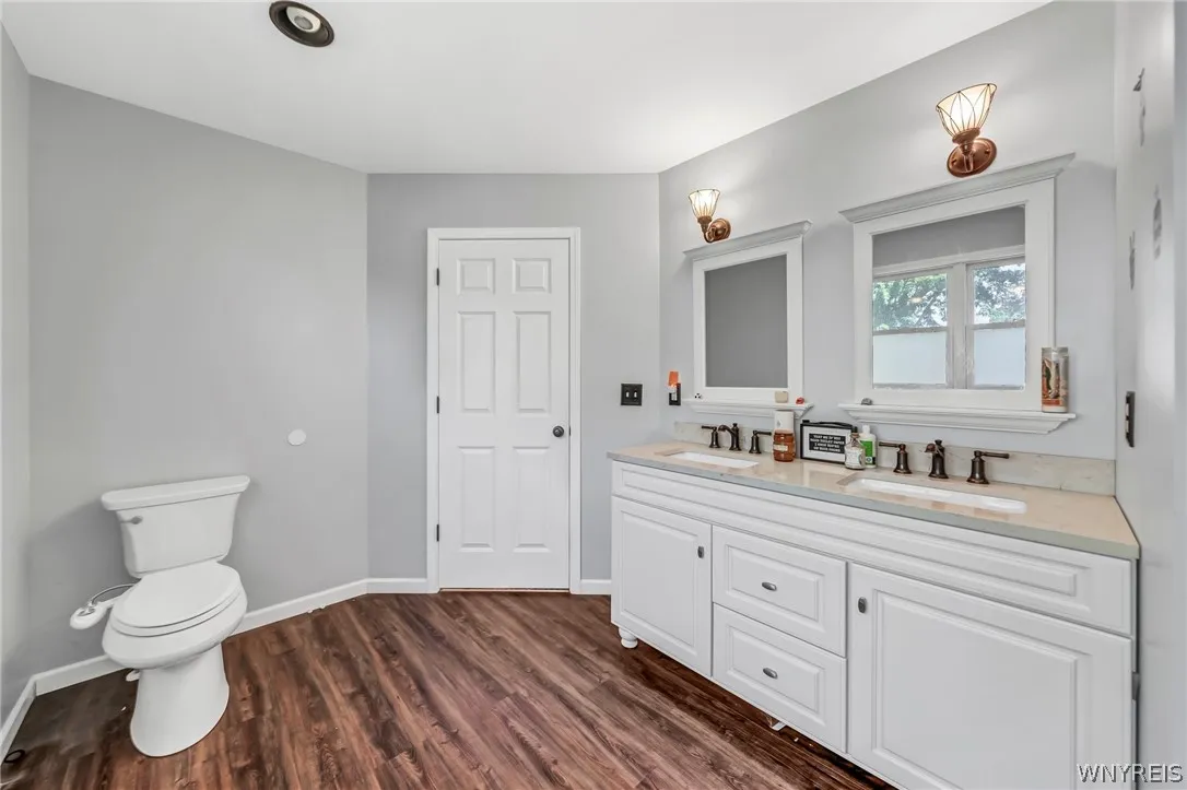 3653 Sowles Road, Hamburg, New York 14075, Hamburg, New York 14075, 4 Bedrooms Bedrooms, 7 Rooms Rooms,2 BathroomsBathrooms,Residential,Closed,3653 Sowles Road, Hamburg, New York 14075,0,B1549582