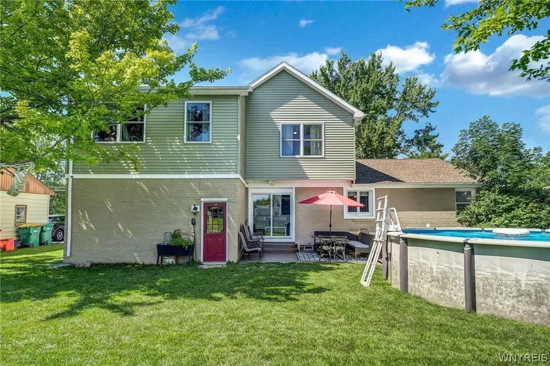 3653 Sowles Road, Hamburg, New York 14075, Hamburg, New York 14075, 4 Bedrooms Bedrooms, 7 Rooms Rooms,2 BathroomsBathrooms,Residential,Closed,3653 Sowles Road, Hamburg, New York 14075,0,B1549582