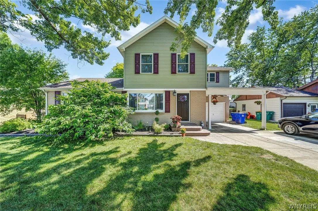 3653 Sowles Road, Hamburg, New York 14075, Hamburg, New York 14075, 4 Bedrooms Bedrooms, 7 Rooms Rooms,2 BathroomsBathrooms,Residential,Closed,3653 Sowles Road, Hamburg, New York 14075,0,B1549582
