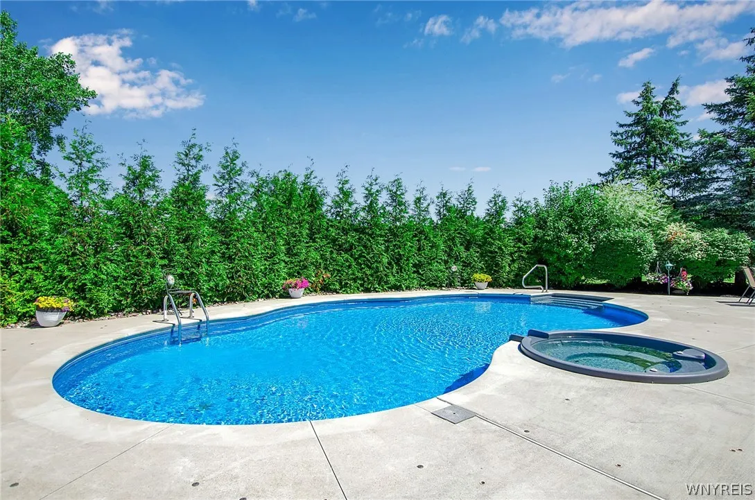 6-year-old salt water swimco pool