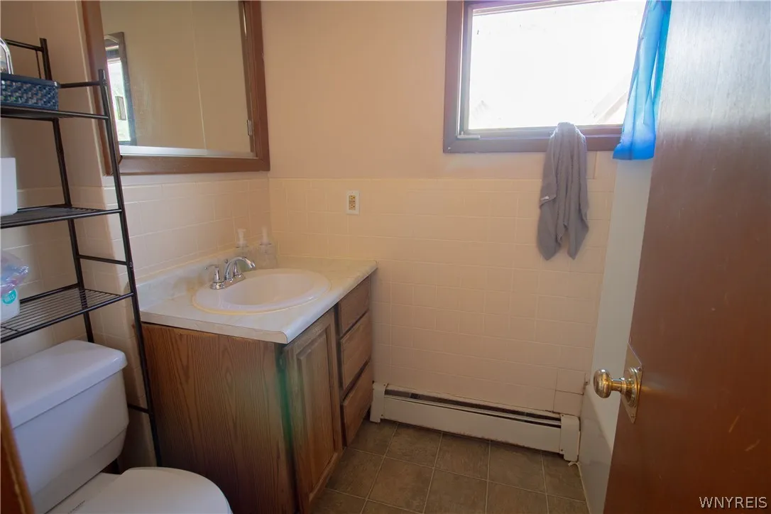 219 Hampshire Street, Buffalo, New York 14213, Buffalo, New York 14213, 5 Bedrooms Bedrooms, ,Multi Family,Closed,219 Hampshire Street, Buffalo, New York 14213,0,B1549391