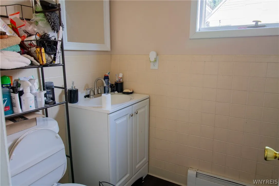 219 Hampshire Street, Buffalo, New York 14213, Buffalo, New York 14213, 5 Bedrooms Bedrooms, ,Multi Family,Closed,219 Hampshire Street, Buffalo, New York 14213,0,B1549391