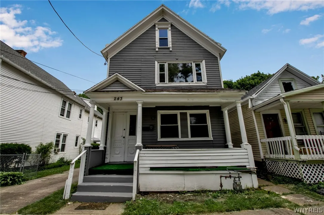 243 Peach Street, Buffalo, New York 14204, Buffalo, New York 14204, 6 Bedrooms Bedrooms, ,2 BathroomsBathrooms,Residential,Closed,243 Peach Street, Buffalo, New York 14204,0,B1549875