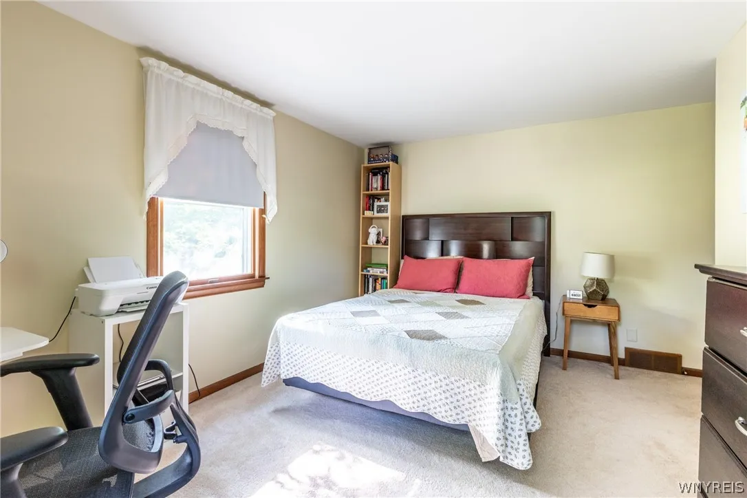 27 Timberlake Drive, Orchard Park, New York 14127, Orchard Park, New York 14127, 4 Bedrooms Bedrooms, 10 Rooms Rooms,3 BathroomsBathrooms,Residential,Closed,27 Timberlake Drive, Orchard Park, New York 14127,0,B1549143