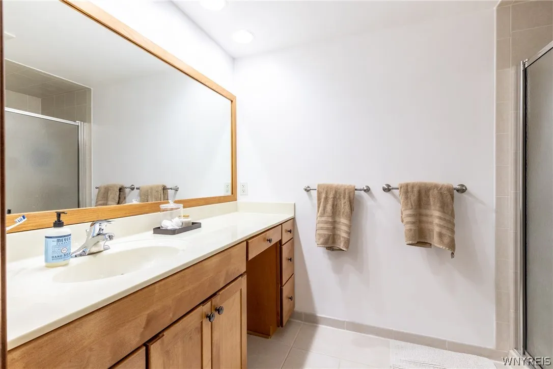 27 Timberlake Drive, Orchard Park, New York 14127, Orchard Park, New York 14127, 4 Bedrooms Bedrooms, 10 Rooms Rooms,3 BathroomsBathrooms,Residential,Closed,27 Timberlake Drive, Orchard Park, New York 14127,0,B1549143