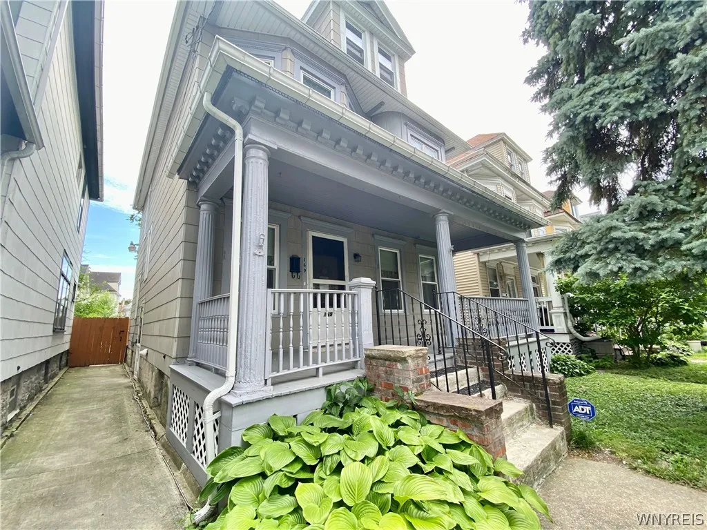 Porch and all windows replaced in 2016.