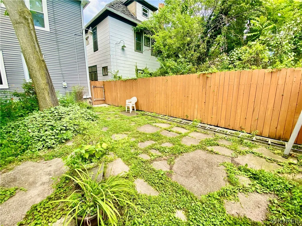 169 Bird Ave, Buffalo, New York 14213, Buffalo, New York 14213, 4 Bedrooms Bedrooms, 8 Rooms Rooms,1 BathroomBathrooms,Residential,Closed,169 Bird Ave, Buffalo, New York 14213,0,B1550242