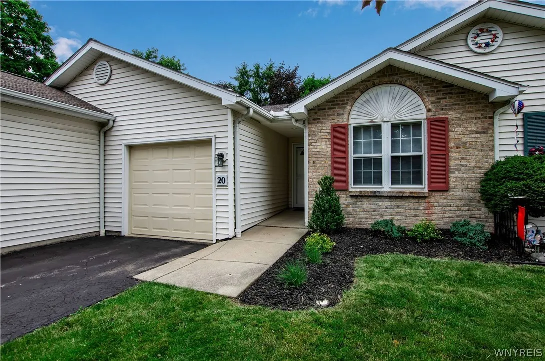 20 Union Place, Amherst, New York 14221, Amherst, New York 14221, 2 Bedrooms Bedrooms, 5 Rooms Rooms,2 BathroomsBathrooms,Residential,Closed,20 Union Place, Amherst, New York 14221,0,B1550299