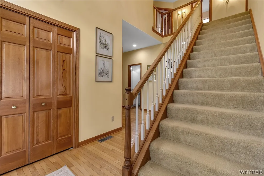 4631 Winding Woods Lane, Hamburg, New York 14075, Hamburg, New York 14075, 4 Bedrooms Bedrooms, 9 Rooms Rooms,2 BathroomsBathrooms,Residential,Closed,4631 Winding Woods Lane, Hamburg, New York 14075,0,B1550243