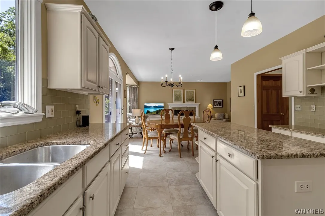 4631 Winding Woods Lane, Hamburg, New York 14075, Hamburg, New York 14075, 4 Bedrooms Bedrooms, 9 Rooms Rooms,2 BathroomsBathrooms,Residential,Closed,4631 Winding Woods Lane, Hamburg, New York 14075,0,B1550243