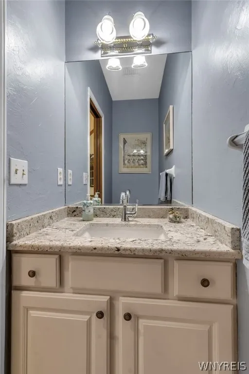 4631 Winding Woods Lane, Hamburg, New York 14075, Hamburg, New York 14075, 4 Bedrooms Bedrooms, 9 Rooms Rooms,2 BathroomsBathrooms,Residential,Closed,4631 Winding Woods Lane, Hamburg, New York 14075,0,B1550243
