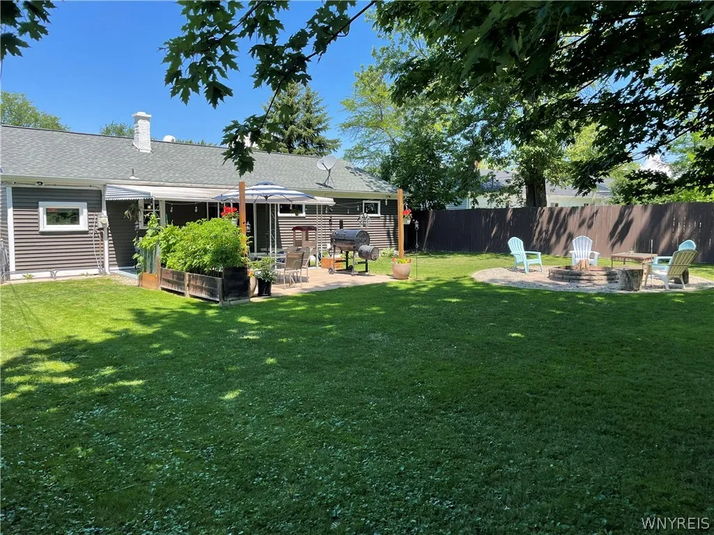 4977 Mount Vernon Boulevard, Hamburg, New York 140, Hamburg, New York 14075, 2 Bedrooms Bedrooms, 5 Rooms Rooms,1 BathroomBathrooms,Residential,Closed,4977 Mount Vernon Boulevard, Hamburg, New York 140,0,B1550375