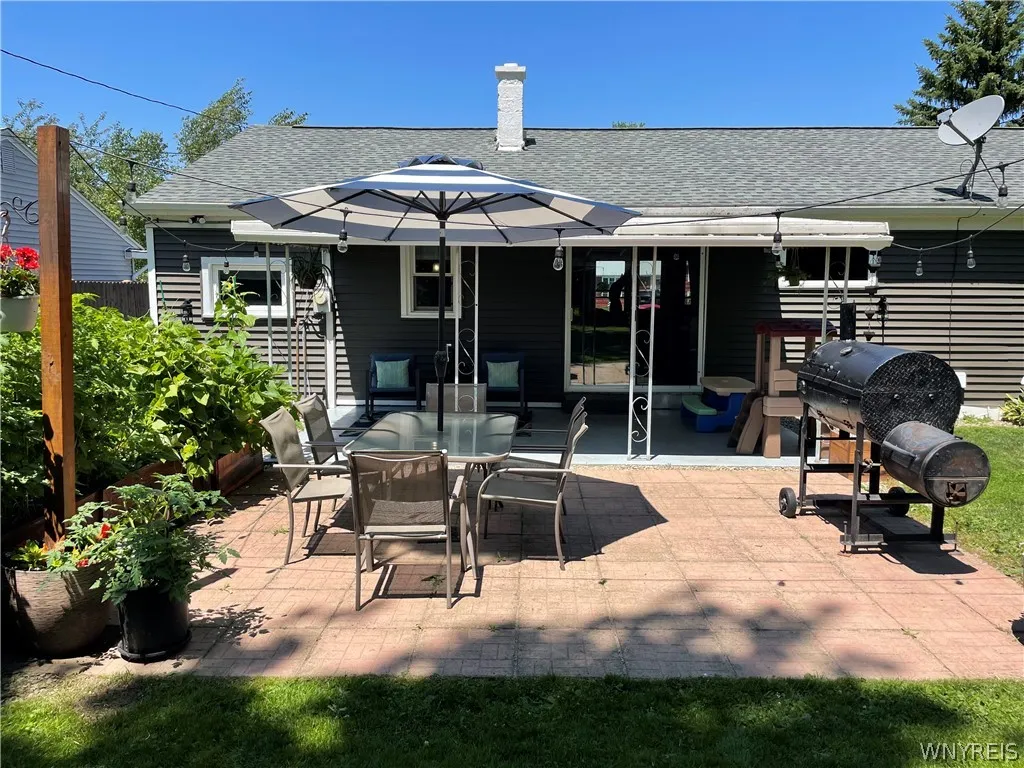 4977 Mount Vernon Boulevard, Hamburg, New York 140, Hamburg, New York 14075, 2 Bedrooms Bedrooms, 5 Rooms Rooms,1 BathroomBathrooms,Residential,Closed,4977 Mount Vernon Boulevard, Hamburg, New York 140,0,B1550375