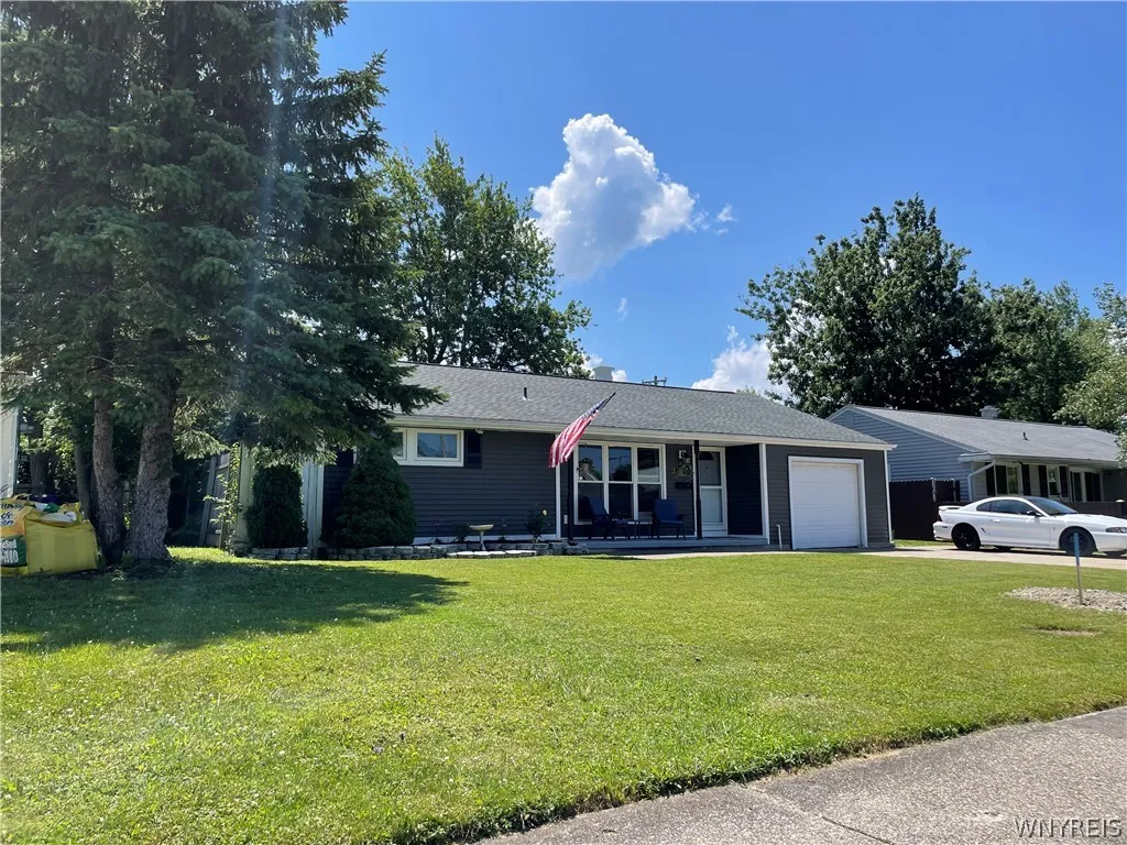 4977 Mount Vernon Boulevard, Hamburg, New York 140, Hamburg, New York 14075, 2 Bedrooms Bedrooms, 5 Rooms Rooms,1 BathroomBathrooms,Residential,Closed,4977 Mount Vernon Boulevard, Hamburg, New York 140,0,B1550375