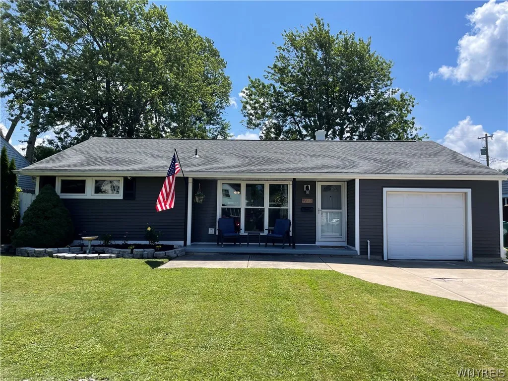 4977 Mount Vernon Boulevard, Hamburg, New York 140, Hamburg, New York 14075, 2 Bedrooms Bedrooms, 5 Rooms Rooms,1 BathroomBathrooms,Residential,Closed,4977 Mount Vernon Boulevard, Hamburg, New York 140,0,B1550375