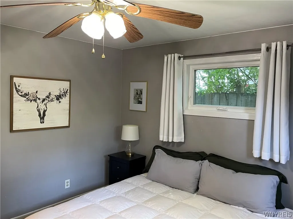 4977 Mount Vernon Boulevard, Hamburg, New York 140, Hamburg, New York 14075, 2 Bedrooms Bedrooms, 5 Rooms Rooms,1 BathroomBathrooms,Residential,Closed,4977 Mount Vernon Boulevard, Hamburg, New York 140,0,B1550375