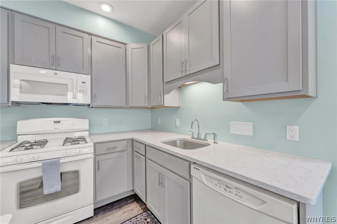 11 South Putnam Street, Buffalo, New York 14213, Buffalo, New York 14213, 2 Bedrooms Bedrooms, 9 Rooms Rooms,2 BathroomsBathrooms,Residential,Closed,11 South Putnam Street, Buffalo, New York 14213,0,B1549936