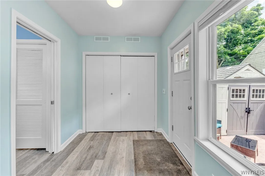 11 South Putnam Street, Buffalo, New York 14213, Buffalo, New York 14213, 2 Bedrooms Bedrooms, 9 Rooms Rooms,2 BathroomsBathrooms,Residential,Closed,11 South Putnam Street, Buffalo, New York 14213,0,B1549936