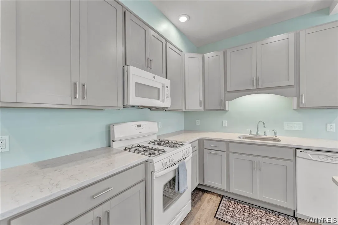 11 South Putnam Street, Buffalo, New York 14213, Buffalo, New York 14213, 2 Bedrooms Bedrooms, 9 Rooms Rooms,2 BathroomsBathrooms,Residential,Closed,11 South Putnam Street, Buffalo, New York 14213,0,B1549936