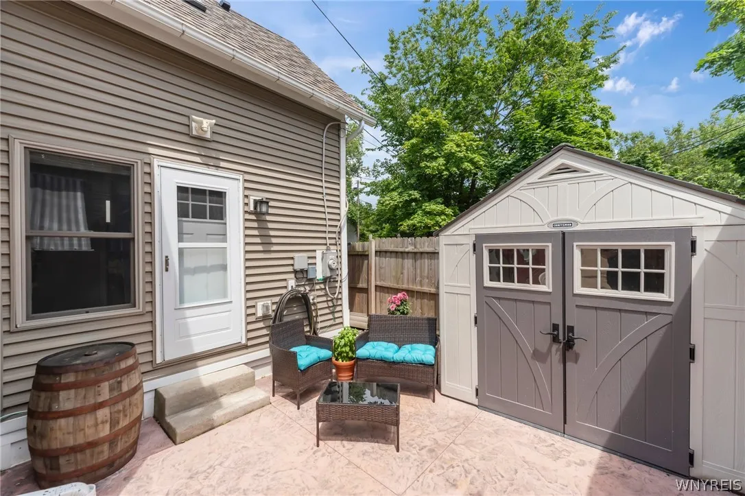 11 South Putnam Street, Buffalo, New York 14213, Buffalo, New York 14213, 2 Bedrooms Bedrooms, 9 Rooms Rooms,2 BathroomsBathrooms,Residential,Closed,11 South Putnam Street, Buffalo, New York 14213,0,B1549936