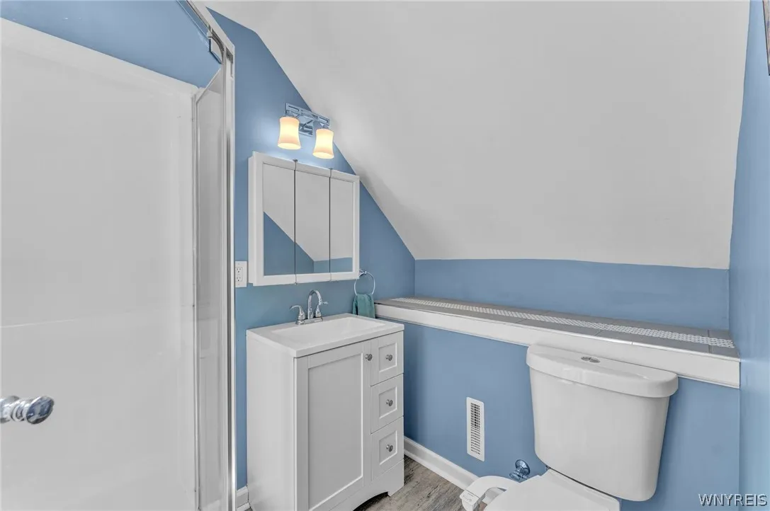 11 South Putnam Street, Buffalo, New York 14213, Buffalo, New York 14213, 2 Bedrooms Bedrooms, 9 Rooms Rooms,2 BathroomsBathrooms,Residential,Closed,11 South Putnam Street, Buffalo, New York 14213,0,B1549936