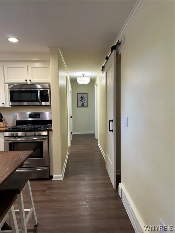 9430 Roll Road, Clarence, New York 14032, Clarence, New York 14032, 3 Bedrooms Bedrooms, 8 Rooms Rooms,1 BathroomBathrooms,Residential,Closed,9430 Roll Road, Clarence, New York 14032,0,B1550302