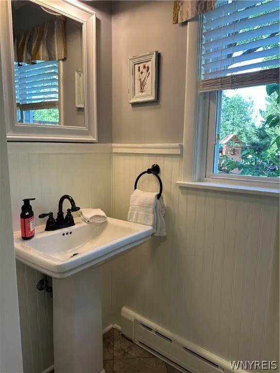 9430 Roll Road, Clarence, New York 14032, Clarence, New York 14032, 3 Bedrooms Bedrooms, 8 Rooms Rooms,1 BathroomBathrooms,Residential,Closed,9430 Roll Road, Clarence, New York 14032,0,B1550302