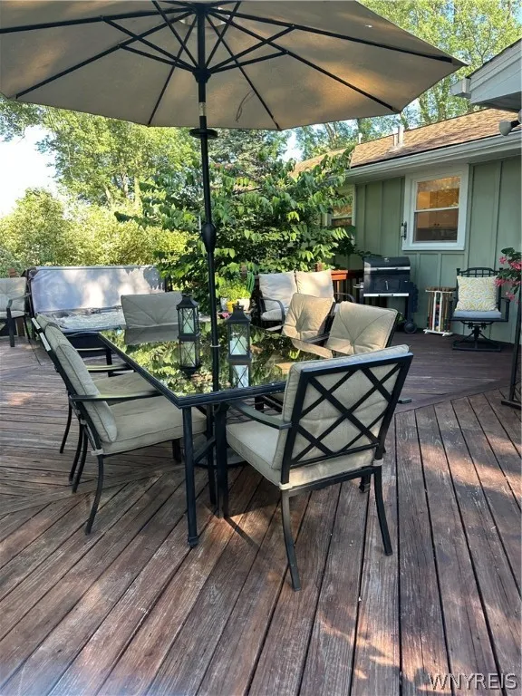 9430 Roll Road, Clarence, New York 14032, Clarence, New York 14032, 3 Bedrooms Bedrooms, 8 Rooms Rooms,1 BathroomBathrooms,Residential,Closed,9430 Roll Road, Clarence, New York 14032,0,B1550302
