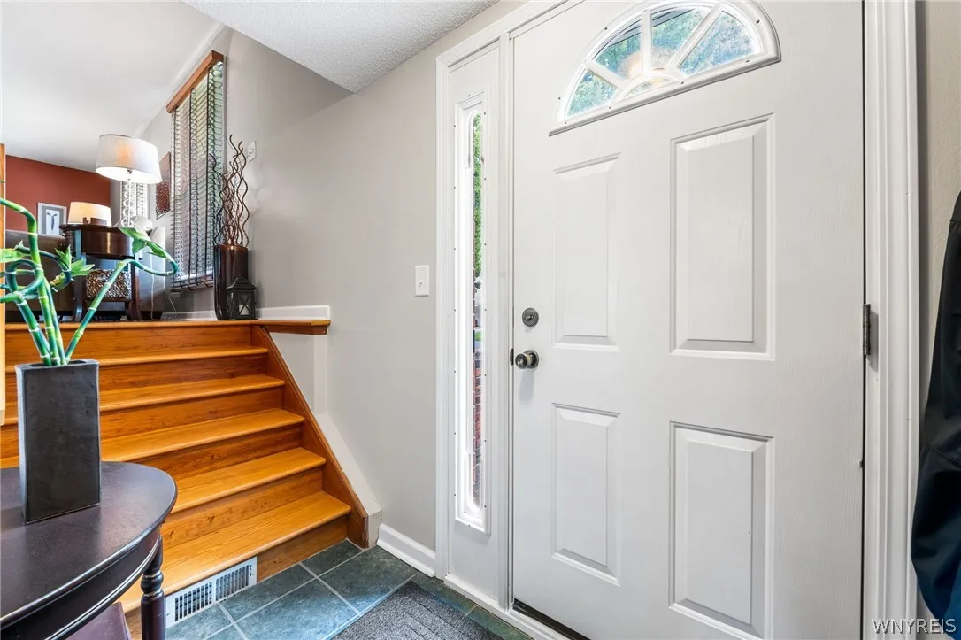 146 Sweet Briar Road, Tonawanda-town, New York 141, Tonawanda, New York 14150, 3 Bedrooms Bedrooms, 10 Rooms Rooms,1 BathroomBathrooms,Residential,Closed,146 Sweet Briar Road, Tonawanda-town, New York 141,0,B1549765