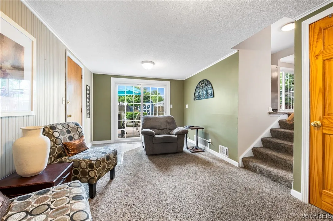 146 Sweet Briar Road, Tonawanda-town, New York 141, Tonawanda, New York 14150, 3 Bedrooms Bedrooms, 10 Rooms Rooms,1 BathroomBathrooms,Residential,Closed,146 Sweet Briar Road, Tonawanda-town, New York 141,0,B1549765