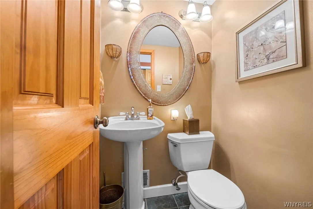 146 Sweet Briar Road, Tonawanda-town, New York 141, Tonawanda, New York 14150, 3 Bedrooms Bedrooms, 10 Rooms Rooms,1 BathroomBathrooms,Residential,Closed,146 Sweet Briar Road, Tonawanda-town, New York 141,0,B1549765