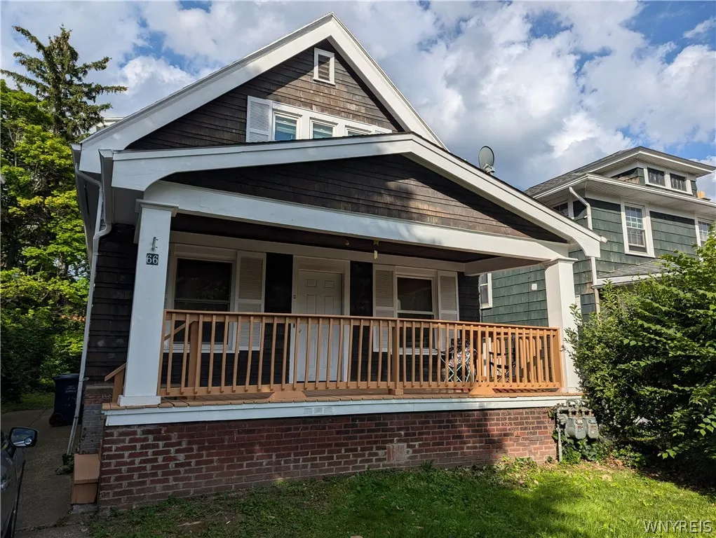 66 Montrose Avenue, Buffalo, New York 14214, Buffalo, New York 14214, 4 Bedrooms Bedrooms, ,2 BathroomsBathrooms,Residential,Closed,66 Montrose Avenue, Buffalo, New York 14214,0,B1549566