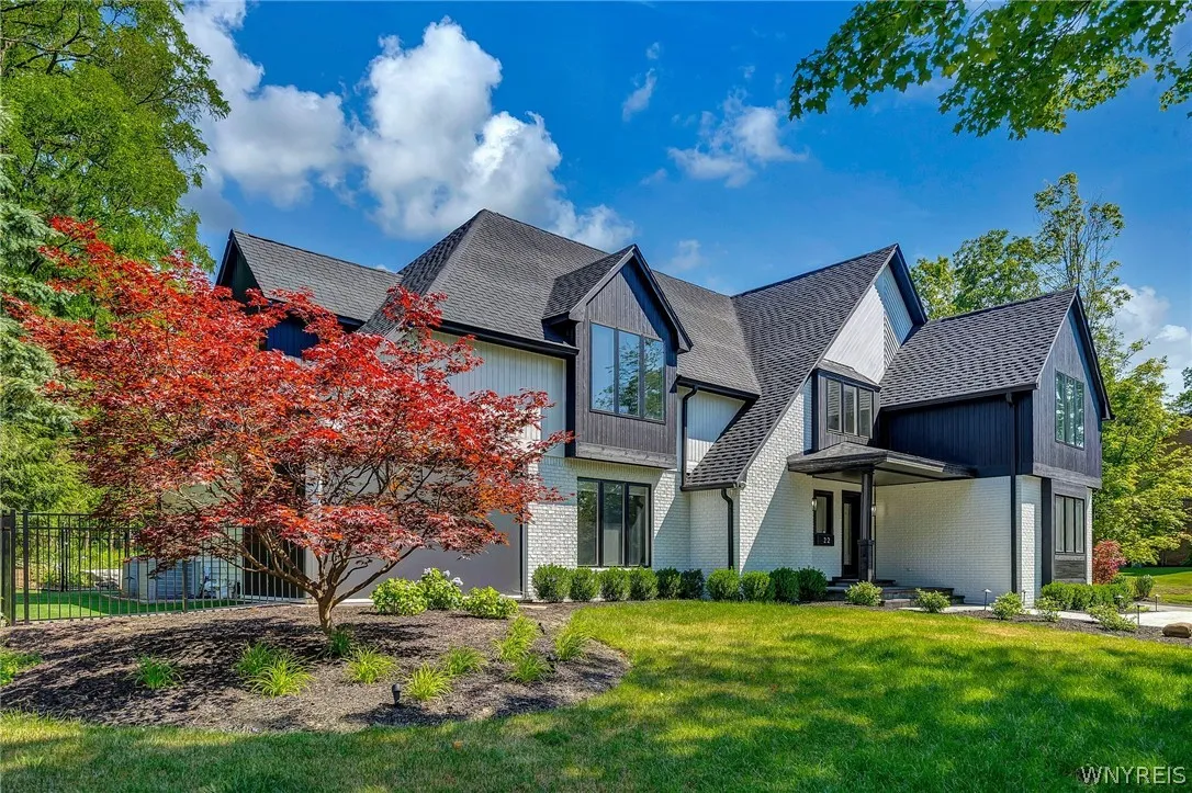 22 Hillsboro Drive, Orchard Park, New York 14127, Orchard Park, New York 14127, 5 Bedrooms Bedrooms, 9 Rooms Rooms,4 BathroomsBathrooms,Residential,Closed,22 Hillsboro Drive, Orchard Park, New York 14127,0,B1547159