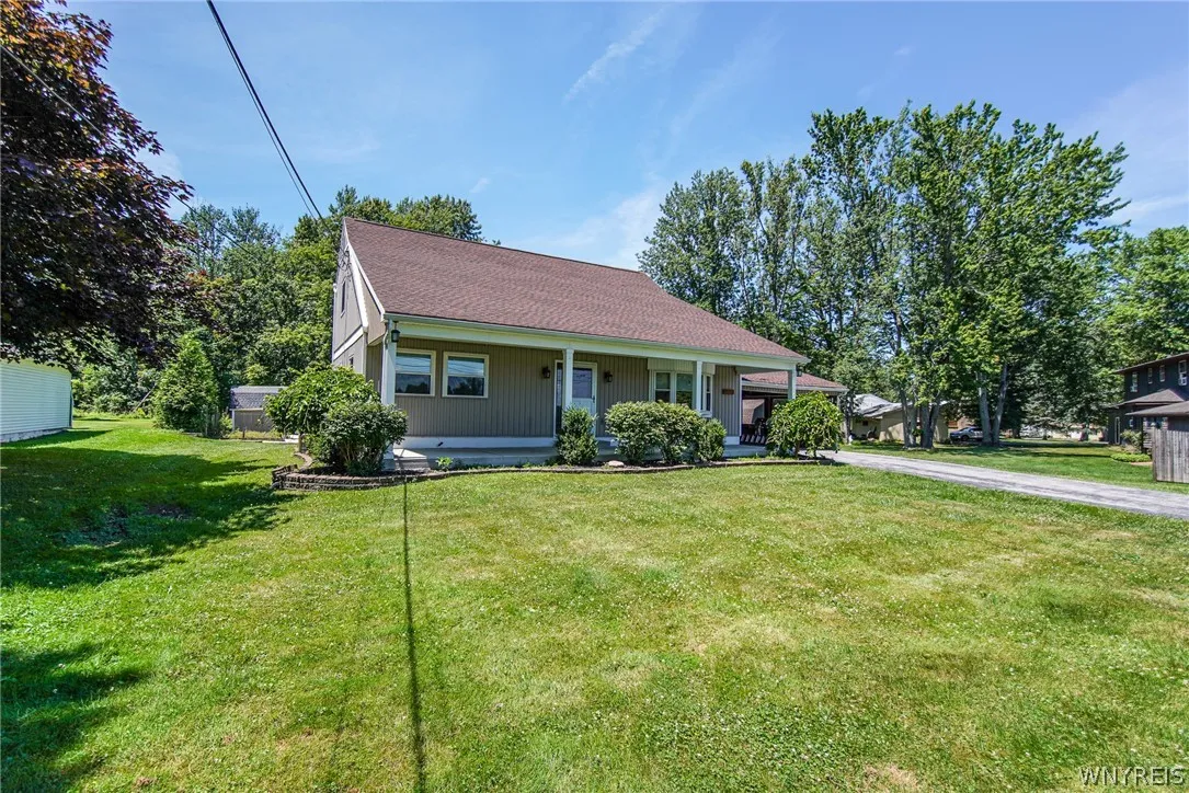 4915 Bussendorfer Road, Orchard Park, New York 141, Orchard Park, New York 14127, 4 Bedrooms Bedrooms, 8 Rooms Rooms,2 BathroomsBathrooms,Residential,Closed,4915 Bussendorfer Road, Orchard Park, New York 141,0,B1550618
